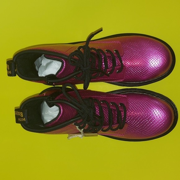 Dr. Martens1460 Reptile Emboss Boots - Picture 10 of 11